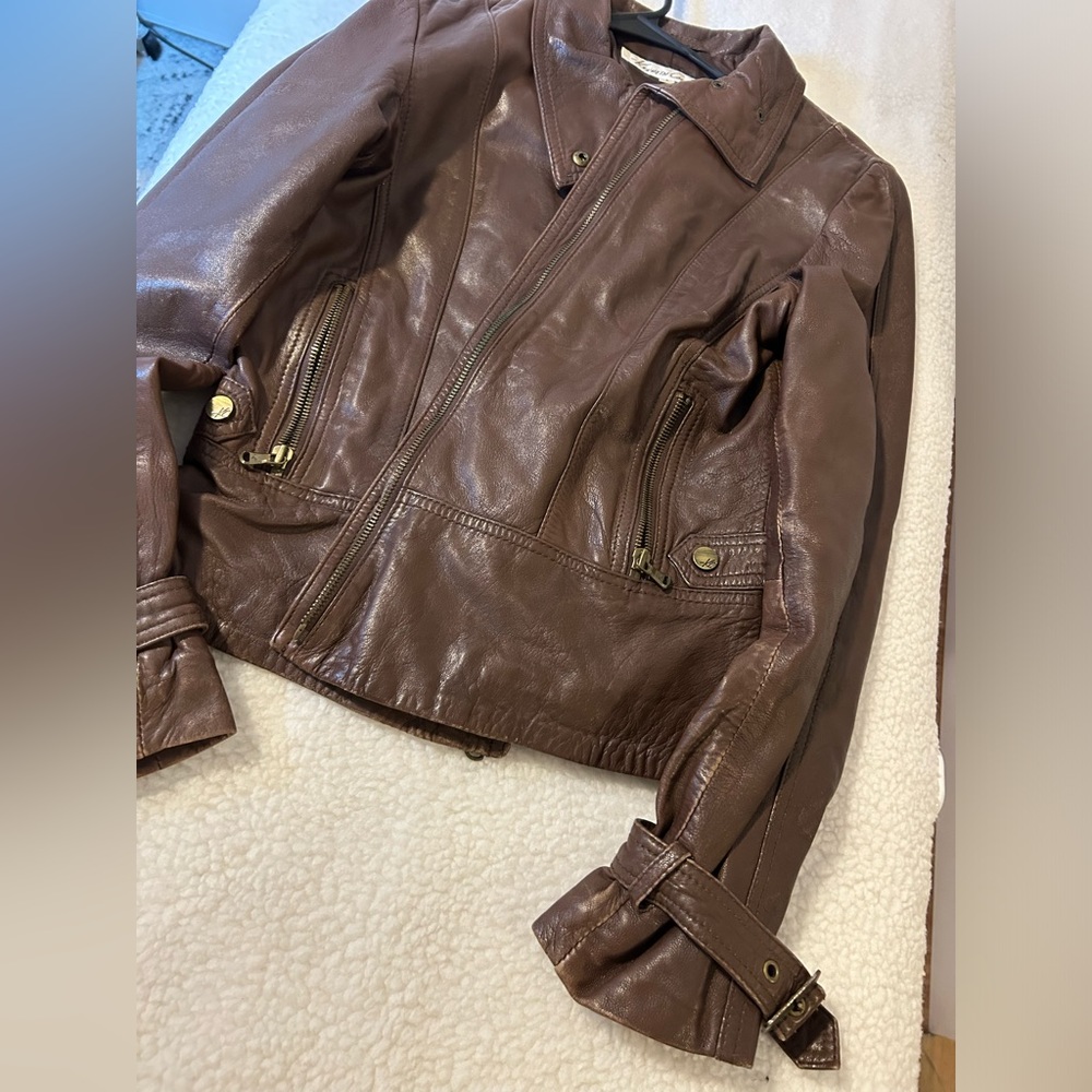 Brown Genuine Leather Kenneth Cole New York women’s jacket. Size small